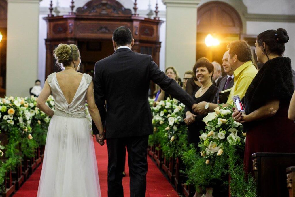La Importancia de Contratar a un Fotógrafo Profesional para tu Boda
